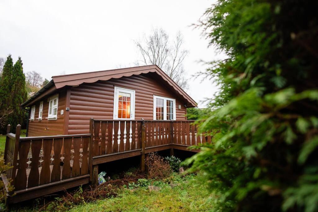Rural Log In Snowdonia Near Coed Y Brenin By Seren Short Chalet